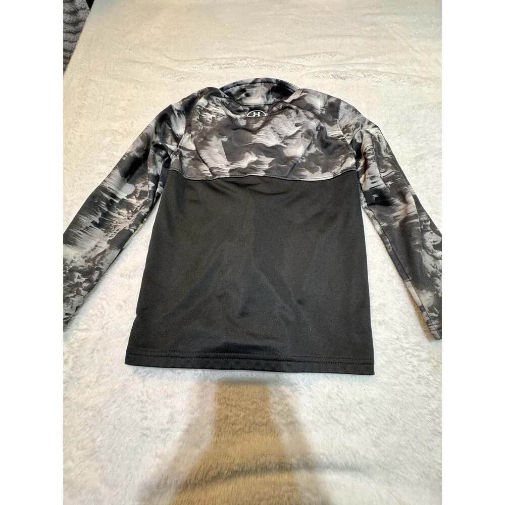 Under Armour Gray Camouflage/‎ BlackCamo Full Zip Loose Jacket Youth Boys Size 6